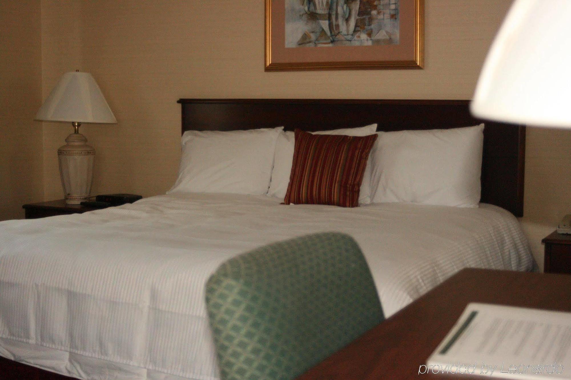 דאנברי Maron Hotel & Suites חדר תמונה